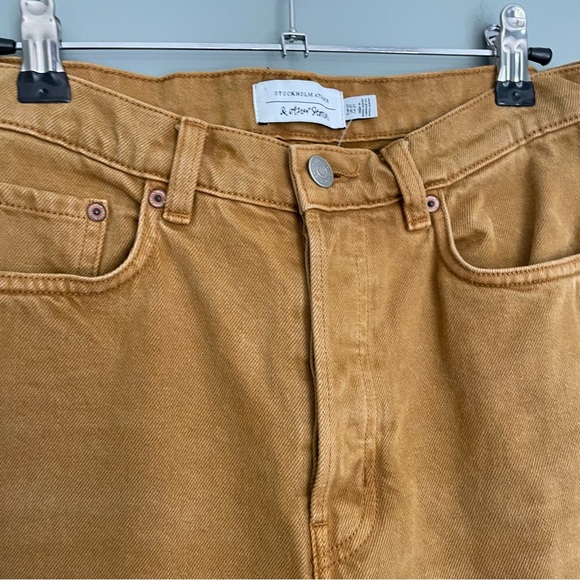 & Other Stories Straight Leg High Waist Jeans Mustard - Picture 4 of 16
